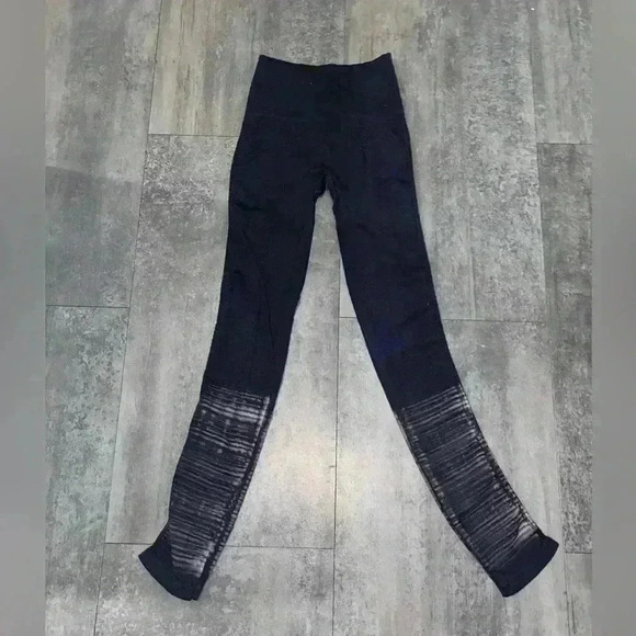 NEW Free People Movement Barely There Washed Yoga Legging Size XS / S - Picture 2 of 9